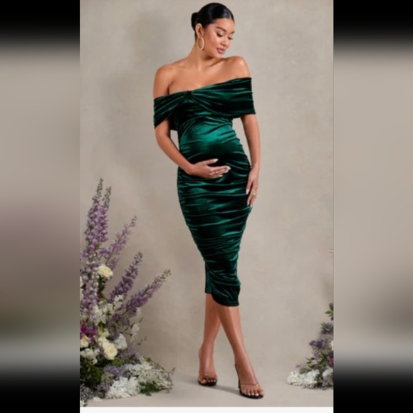 Club London Dresses & Skirts - Elegant Club London Maternity Velvet Midi Dress – Emerald Green, US 6